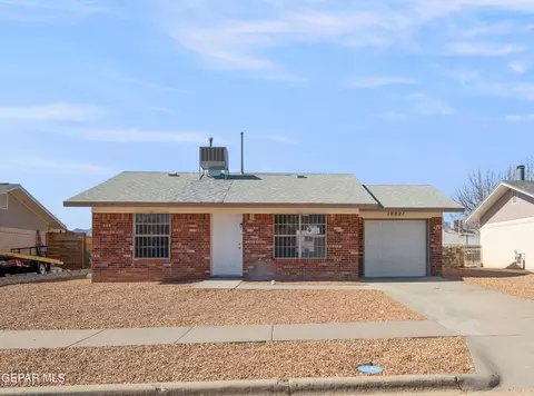 10821 Chert St, El Paso, TX 79924
