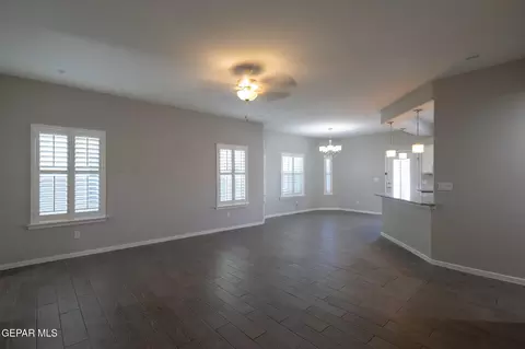 Living - 942 Earthstar Pl, El Paso, TX 79928 photo 2 of 4