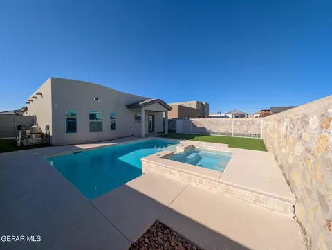 Exterior - 942 Earthstar Pl, El Paso, TX 79928 photo 9 of 10