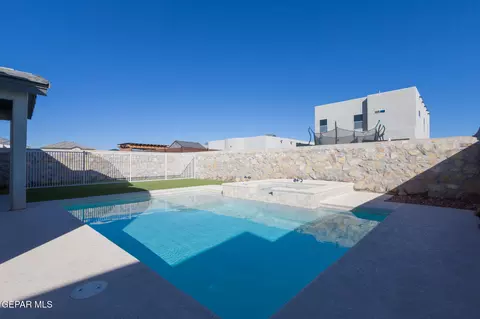 Exterior - 942 Earthstar Pl, El Paso, TX 79928 photo 5 of 10