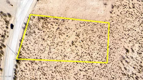 17540 Camino Monte Vis, El Paso, TX 79938