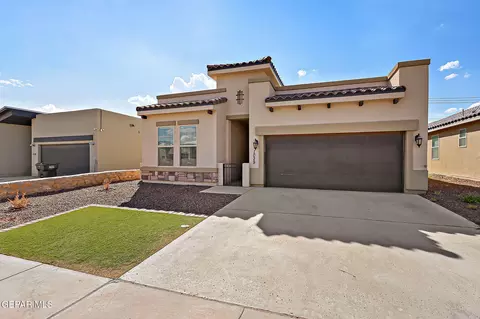 1029 Shields St, Horizon City, TX 79928