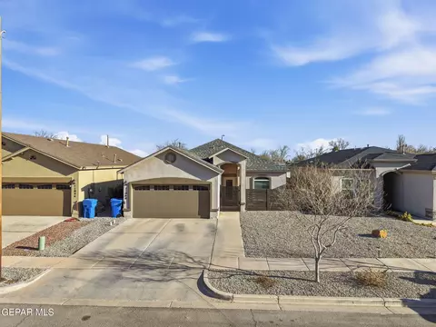 11040 Gem Valley Rd, Socorro, TX 79927