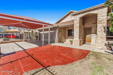 13711 Paseo Central Ave, Horizon City, TX 79928