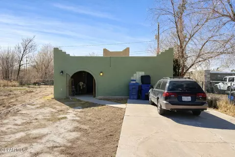 4145 Emory Rd, El Paso, TX 79922