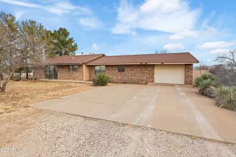 1100 W Fort Davis Ave, Alpine, TX 79830