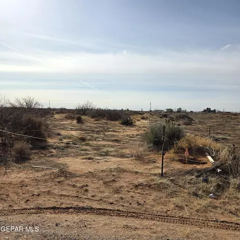 14460 Eichelberger Ave, El Paso, TX 79938