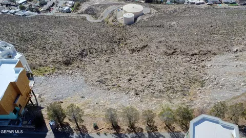 11 Apache Crest Dr, El Paso, TX 79902 photo 5
