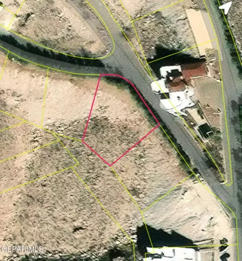13 Apache Crest Dr, El Paso, TX 79902 photo 3
