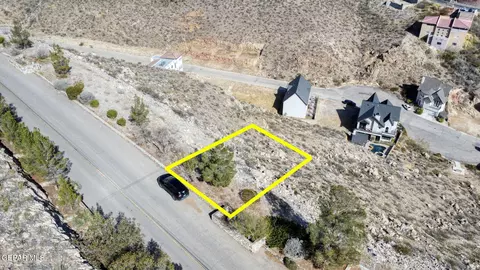 24 Sierra Crest Dr, El Paso, TX 79902