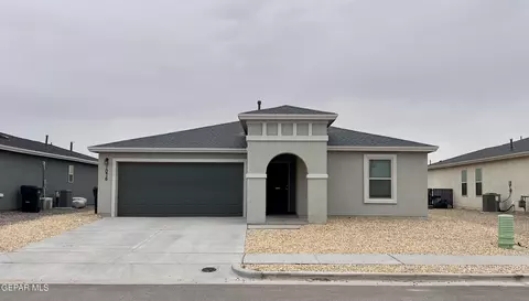 1076 Nalito Beltran Pl, Horizon City, TX 79928