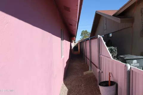 Entry Way - 19227 Tornillo Ave, Tornillo, TX 79853 photo 7 of 7