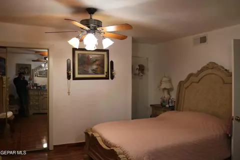 Bedroom - 19227 Tornillo Ave, Tornillo, TX 79853 photo 2 of 5