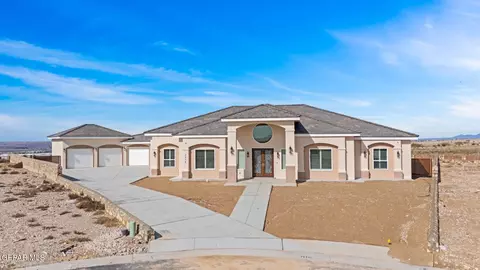 2034 Cimarron Bluff Ln, El Paso, TX 79911