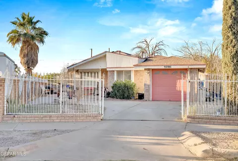 9700 Staubach Dr, El Paso, TX 79927