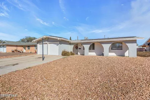 2716 Archie Dr, El Paso, TX 79935