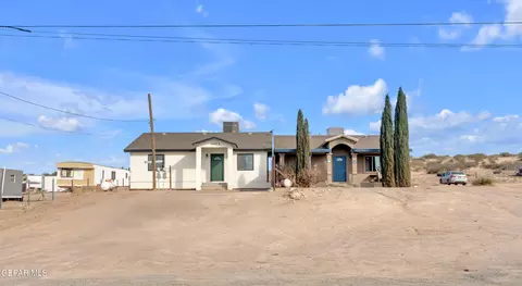 14057 Fortuna St, Socorro, TX 79928