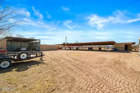 Exterior - 12435 Sugden Rd, Clint, TX 79836 photo 6 of 8