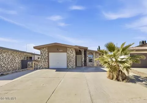 1695 Saint Stephen Pl, El Paso, TX 79936