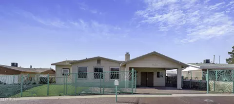 1623 Phil Gibbs Dr, El Paso, TX 79936