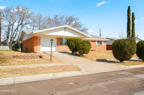 4701 Harcourt Dr, El Paso, TX 79924