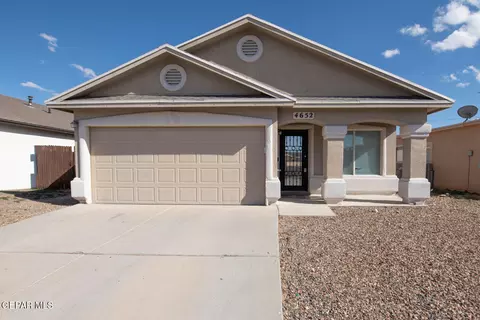 4652 Lorenzo Ponce Dr, El Paso, TX 79938