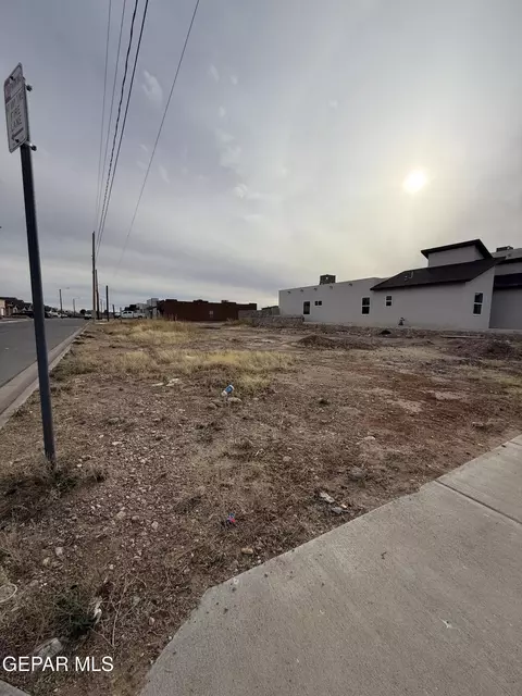 4816 Titanic Ave, El Paso, TX 79904