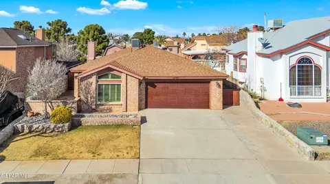 12201 Chato Villa Dr, El Paso, TX 79936