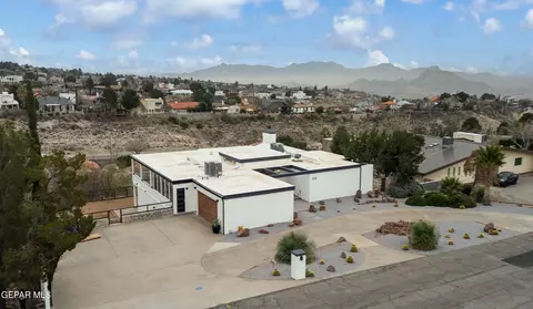 808 Wingfoote Rd, El Paso, TX 79912