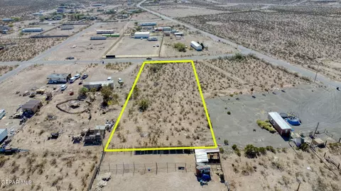15515 Sun Beam Dr, El Paso, TX 79938