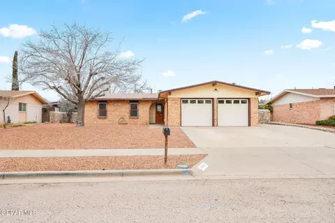 10817 Tony Jacklin Dr, El Paso, TX 79935