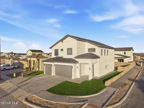 9736 Calle Cancun St, El Paso, TX 79927