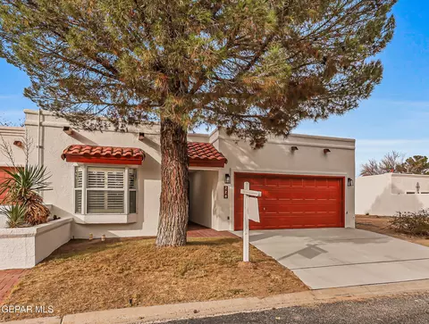 228 Casas Bellas Ln, Santa Teresa, NM 88008