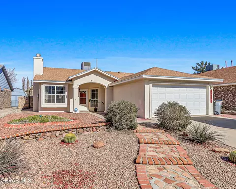 12001 David Forti Dr, El Paso, TX 79936