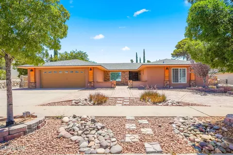 6504 La Cadena Dr, El Paso, TX 79912