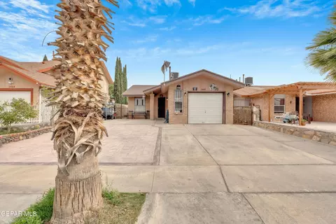 3460 Chickasaw Dr, El Paso, TX 79936