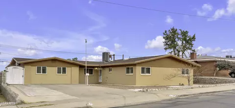 8708 Magnetic St, El Paso, TX 79904