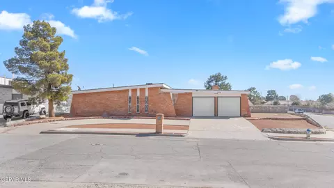 1534 Monte Sanders Ln, El Paso, TX 79935