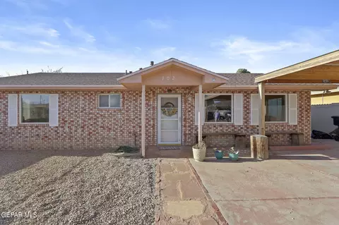 702 Cedar St, Anthony, TX 79821 photo 2