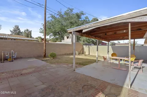 702 Cedar St, Anthony, TX 79821 photo 6