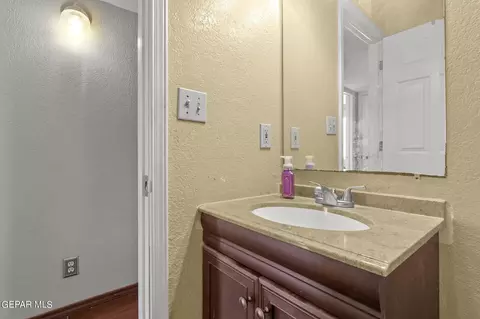 702 Cedar St, Anthony, TX 79821 photo 29