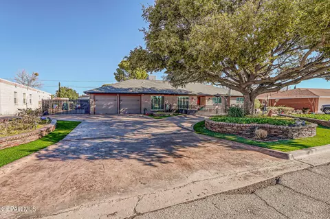 9517 Desert Hills Ln, El Paso, TX 79925