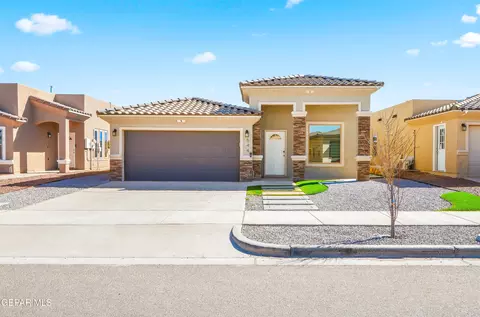 544 Paseo Dulce Ave, Horizon City, TX 79928