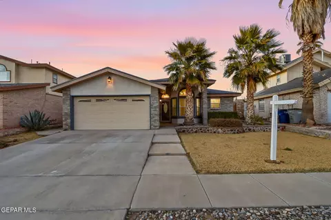 11851 Stone Castle Dr, El Paso, TX 79936