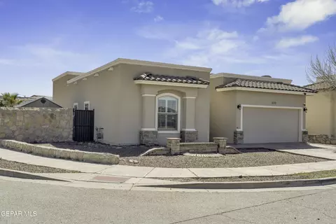 3172 Hidden Creek Dr, El Paso, TX 79938