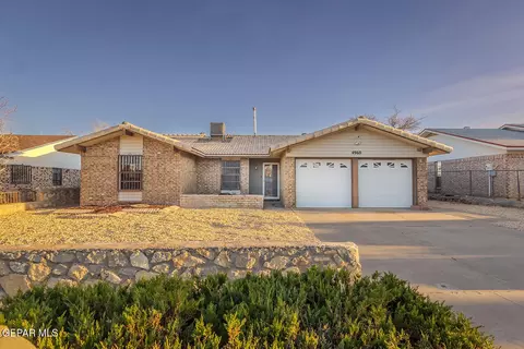4960 Grapeland Dr, El Paso, TX 79924