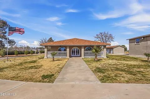 928 Mike Ct, Chaparral, NM 88081