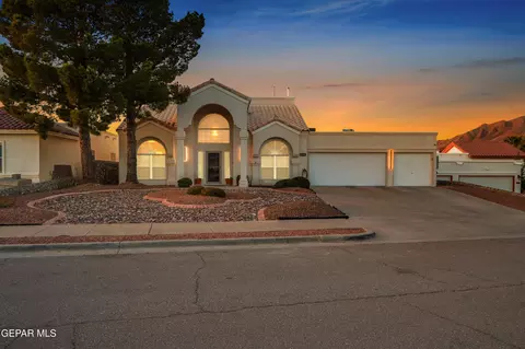 6205 La Posta Dr, El Paso, TX 79912