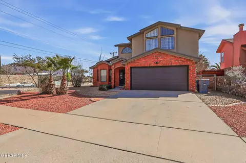 6900 Imperial Ridge Dr, El Paso, TX 79912
