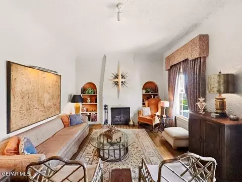 Living - 520 Blacker Ave, El Paso, TX 79902 photo 8 of 11